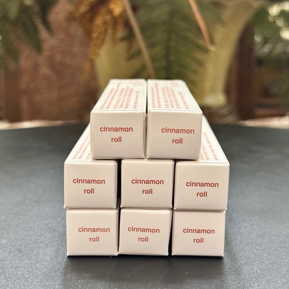 🆕 NIB Rhode Cinnamon Roll Peptide Lip Tint - Picture 10 of 10